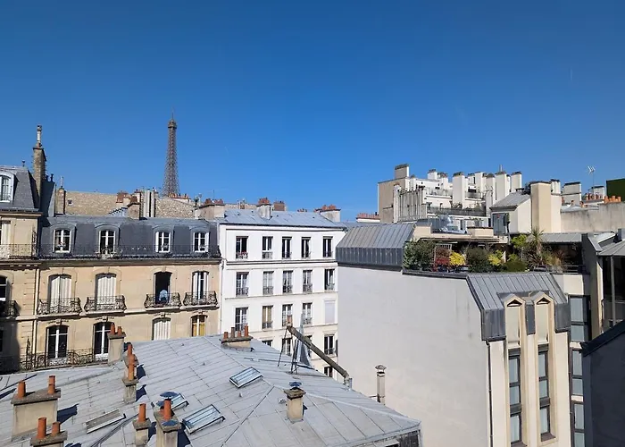 Vintage Pied-a-terre - Eiffel Tower View * Paris